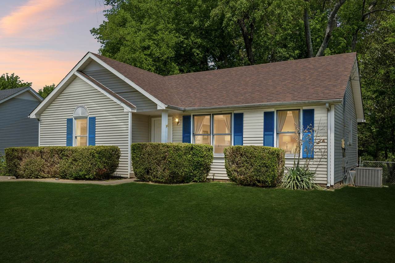 776 Princeton Cir - Photo 1