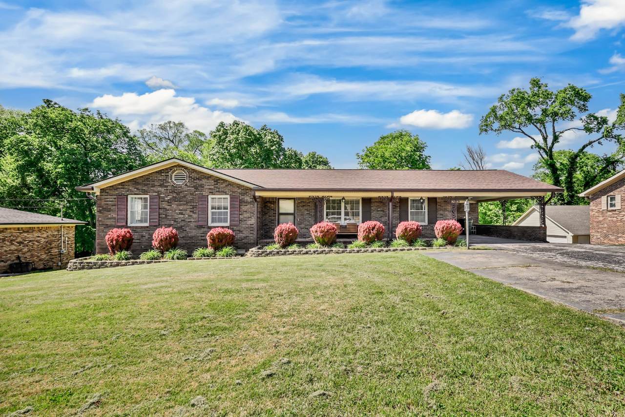 326 Donna Dr - Photo 1