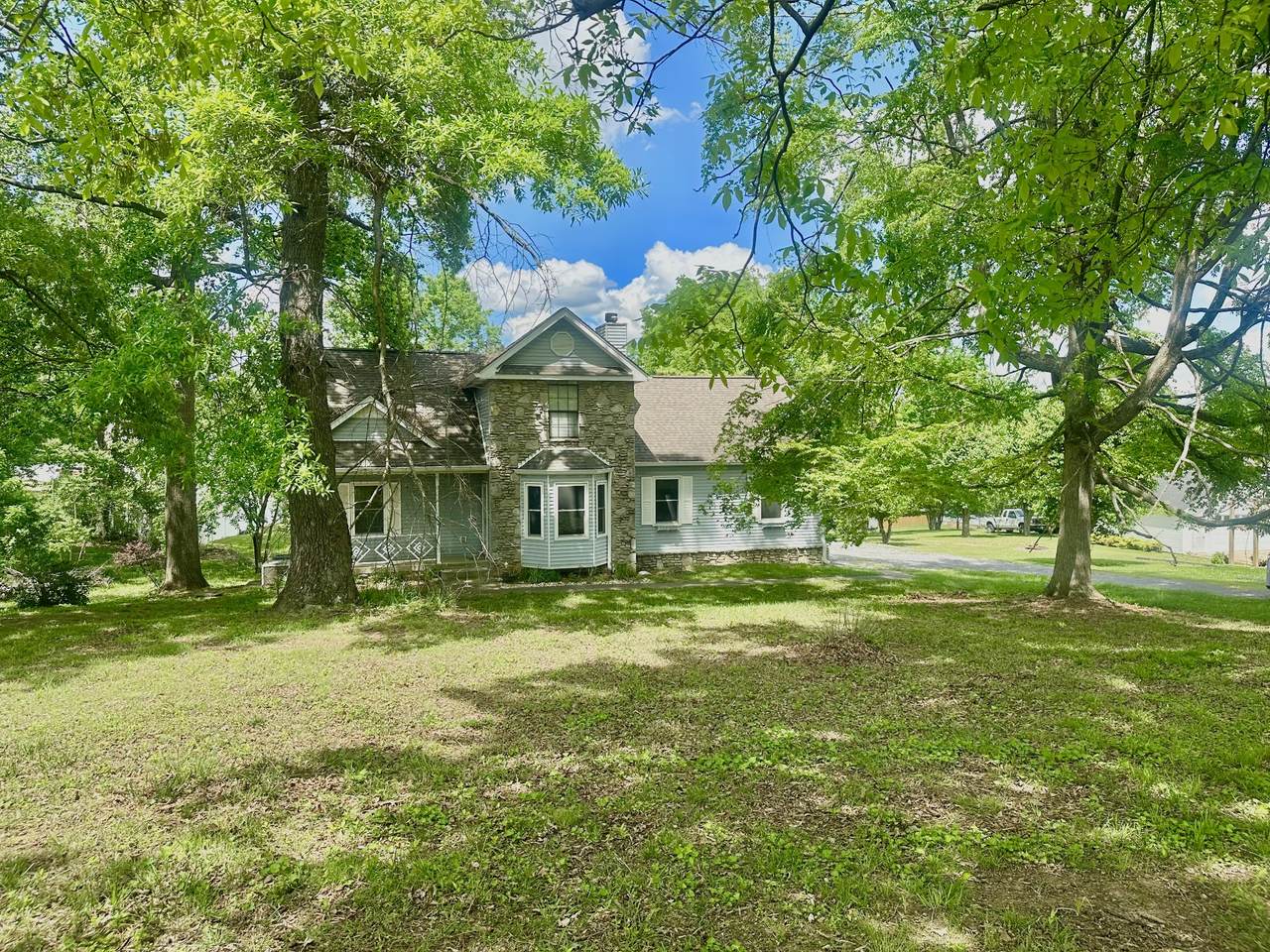 141 S Palmers Chapel Rd - Photo 1