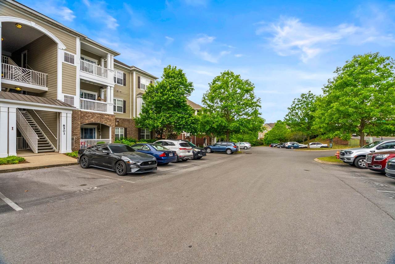 8501 Burnham Ln - Photo 1