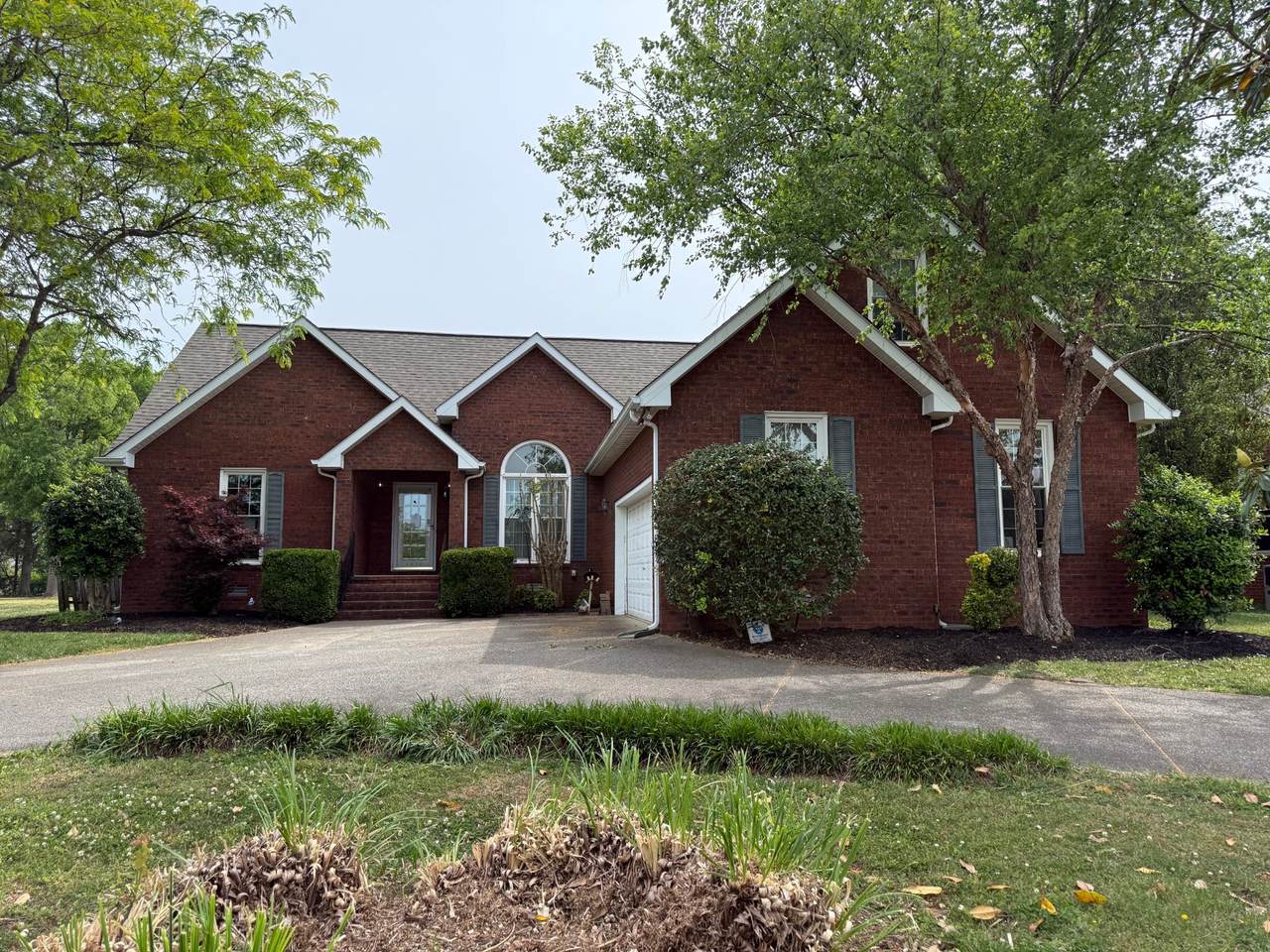 1818 Newton Ave - Photo 1