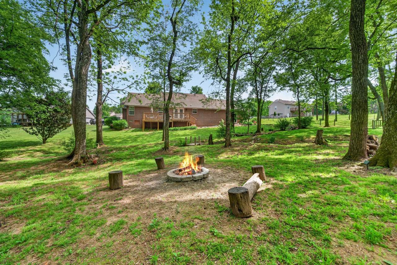 605 Natalie Ln - Photo 1