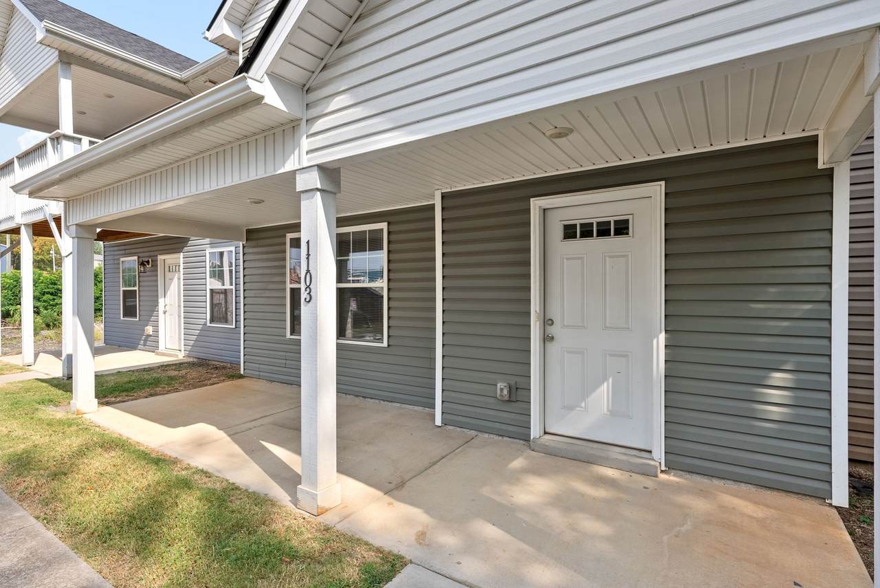 1103 Commerce St - Photo 1