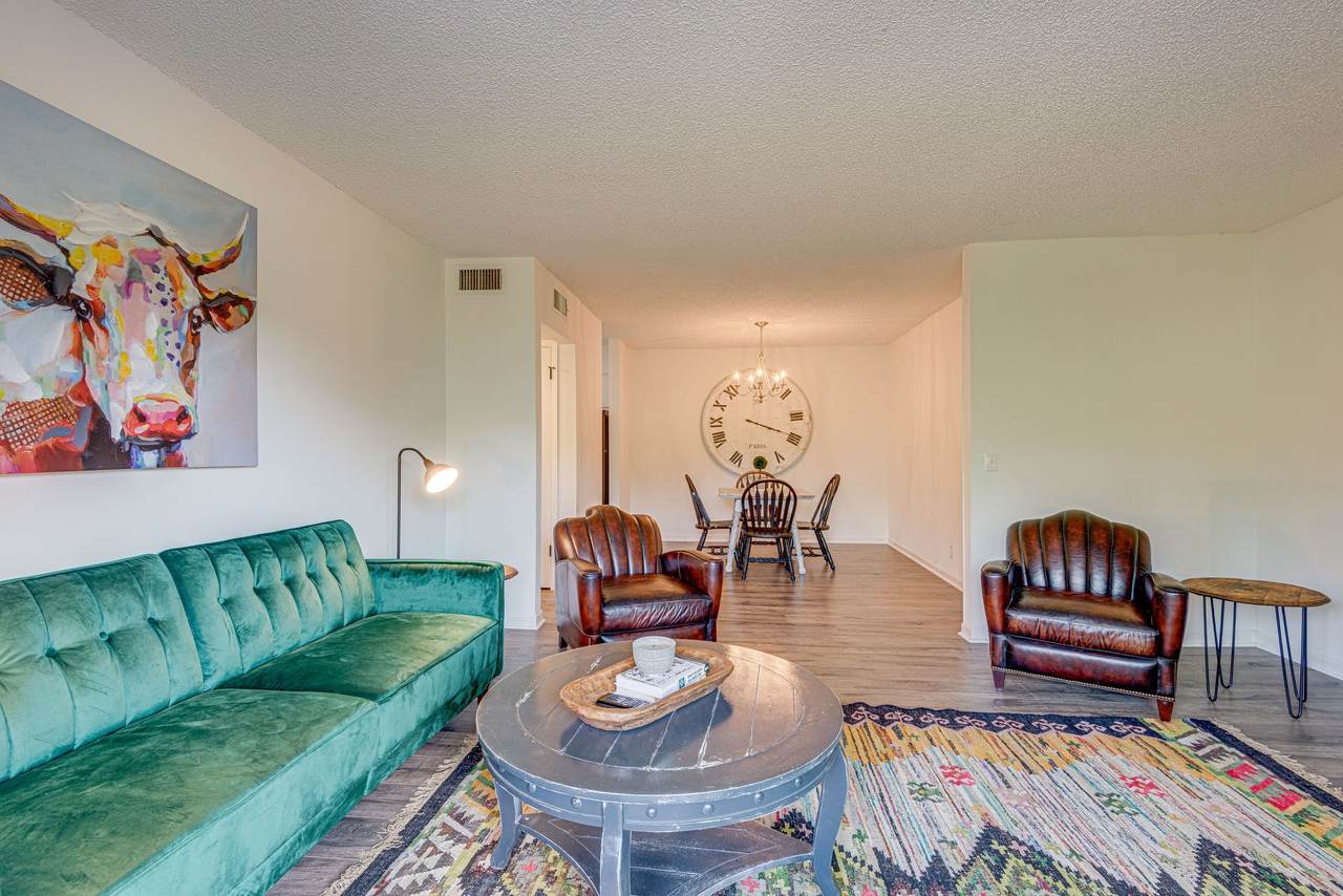 515 Basswood Ave - Photo 1