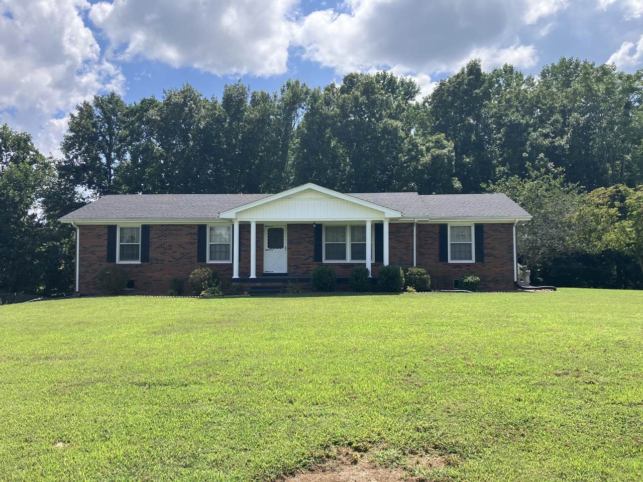 5279 Oak Grove Rd - Photo 1
