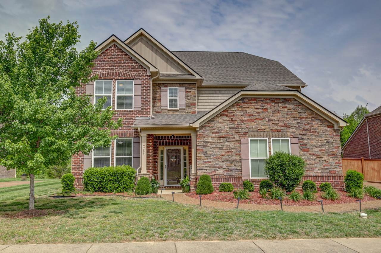 9786 Glenmore Ln - Photo 1