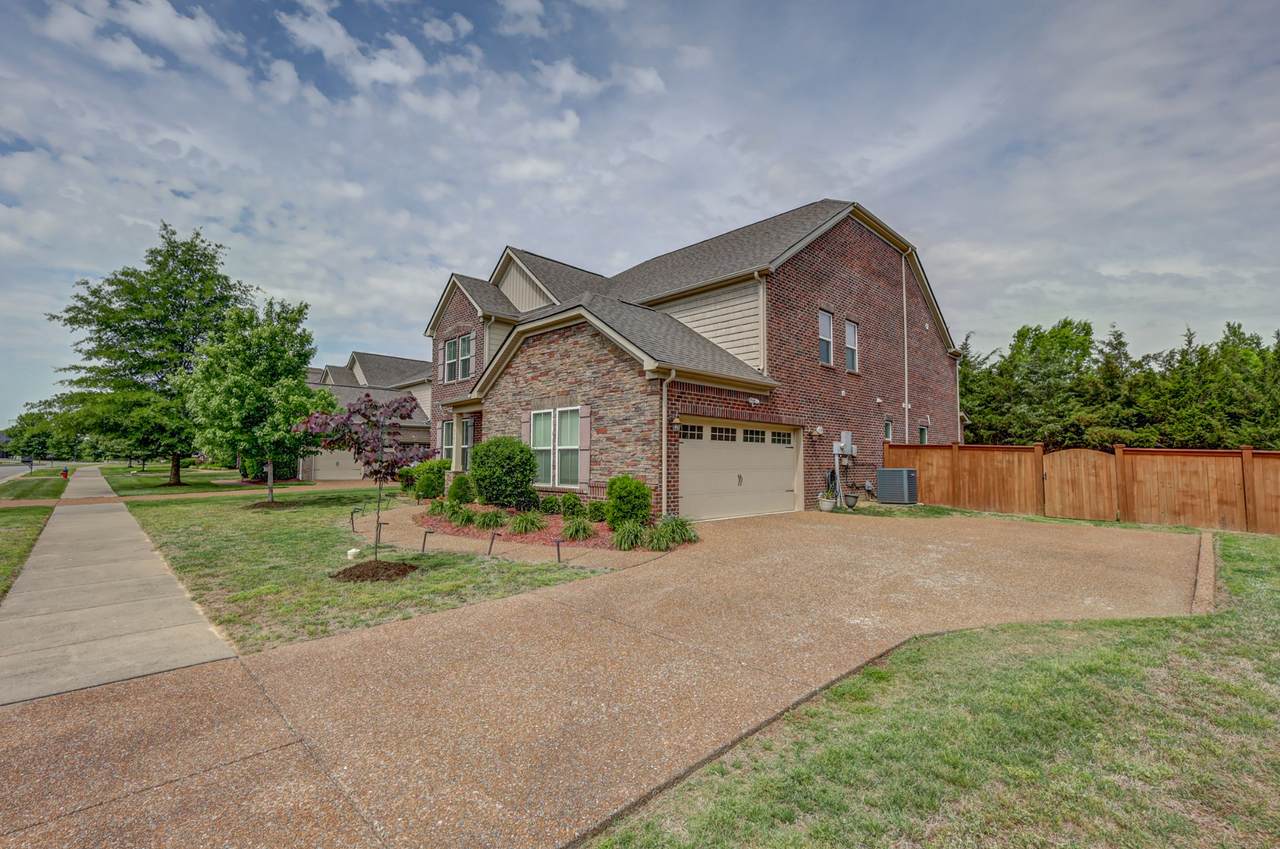 https://bt-photos.global.ssl.fastly.net/nashville/1280_boomver_1_RTC3183484-1.jpg