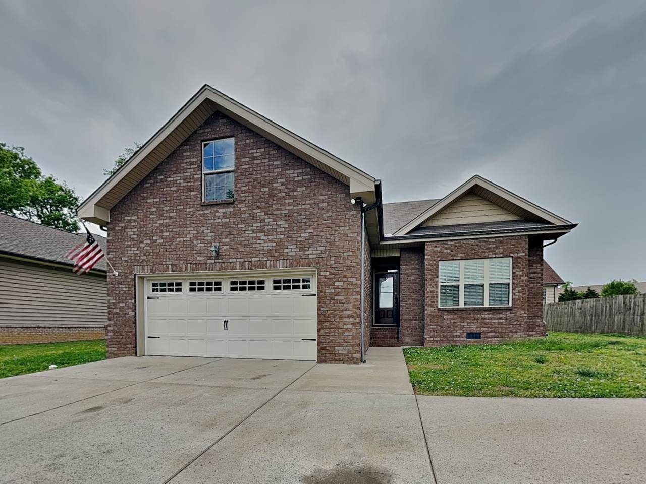 839 S Westland Ave - Photo 1