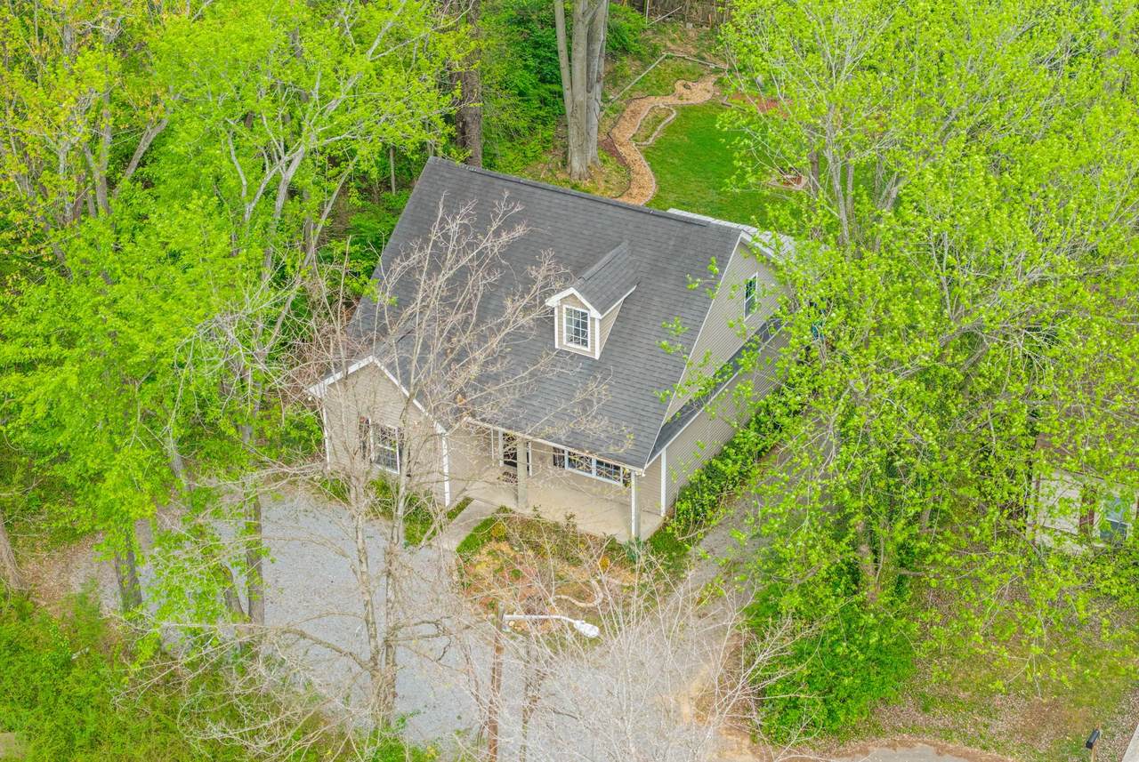 971 Greenwood Ct - Photo 1