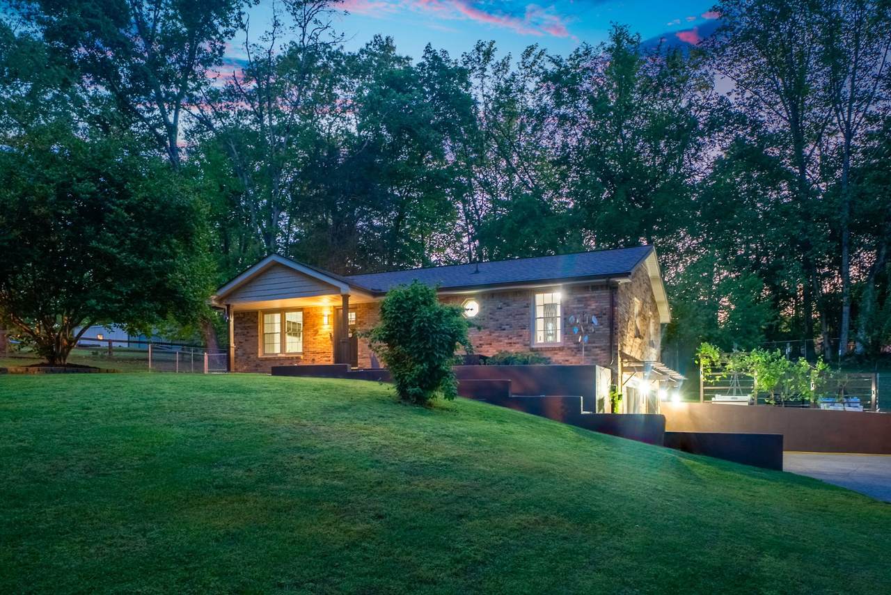 624 Bryan Rd - Photo 1