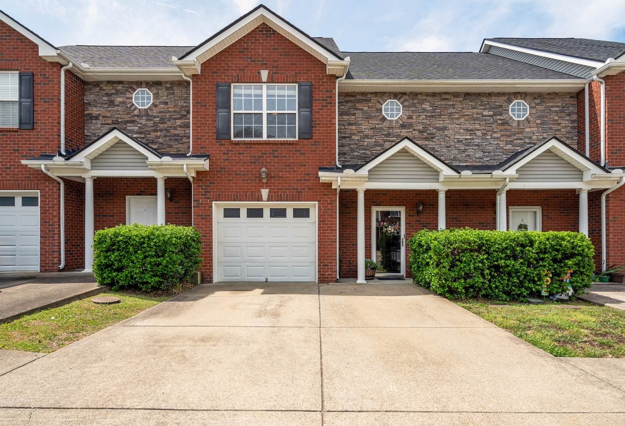 302 Villa Cir - Photo 1