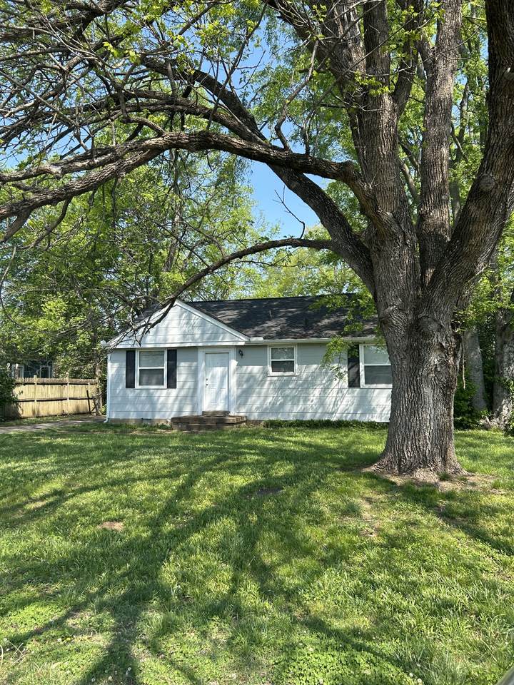 5506 Meadowcrest Ln - Photo 1