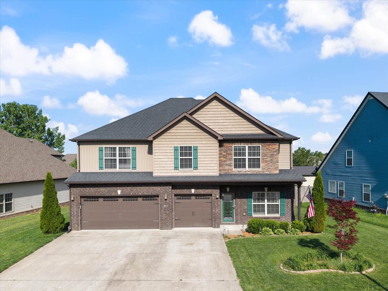 668 Sturdivant Dr - Photo 1