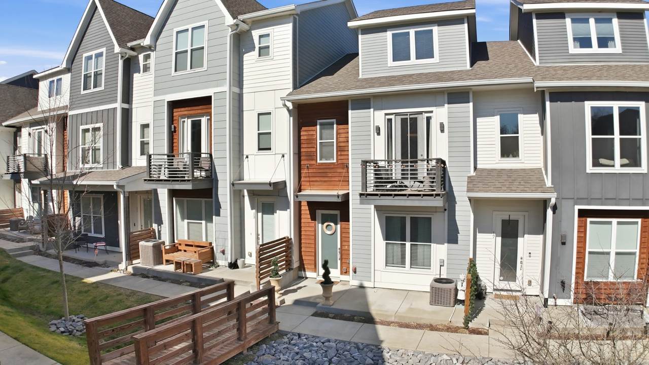 700 James Ave - Photo 1