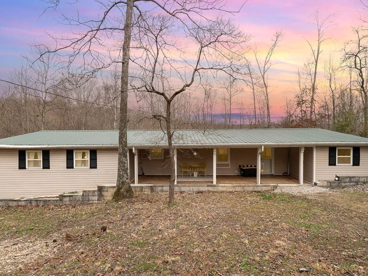 1023 Deer Ridge Rd - Photo 1
