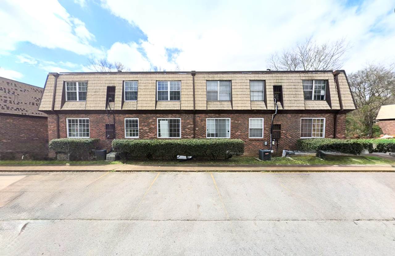 441 Harding Pl - Photo 1