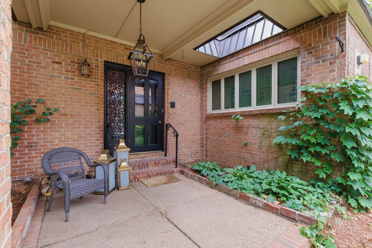 690 Timber Ln - Photo 1