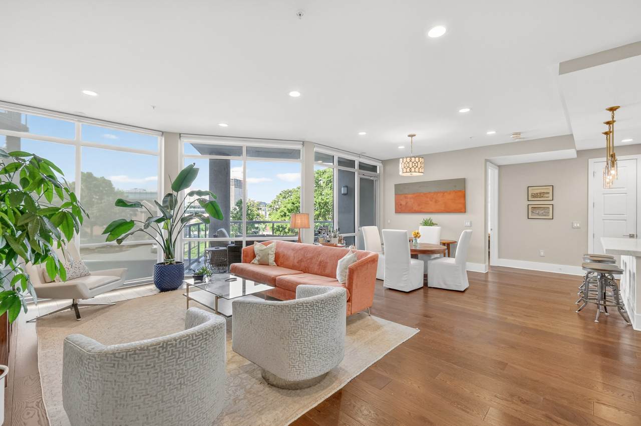 20 Rutledge Street - Photo 1