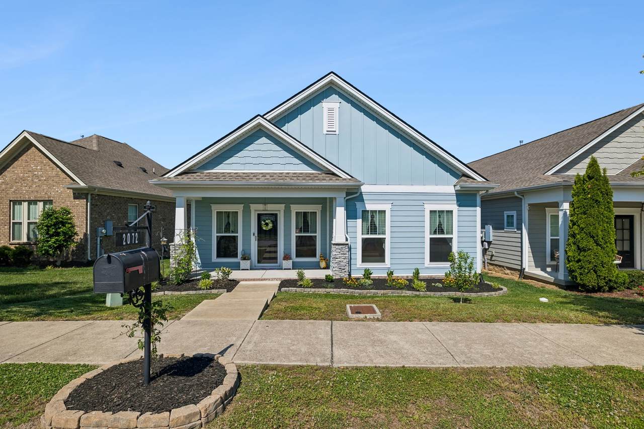 2072 Kirkwall Dr - Photo 1