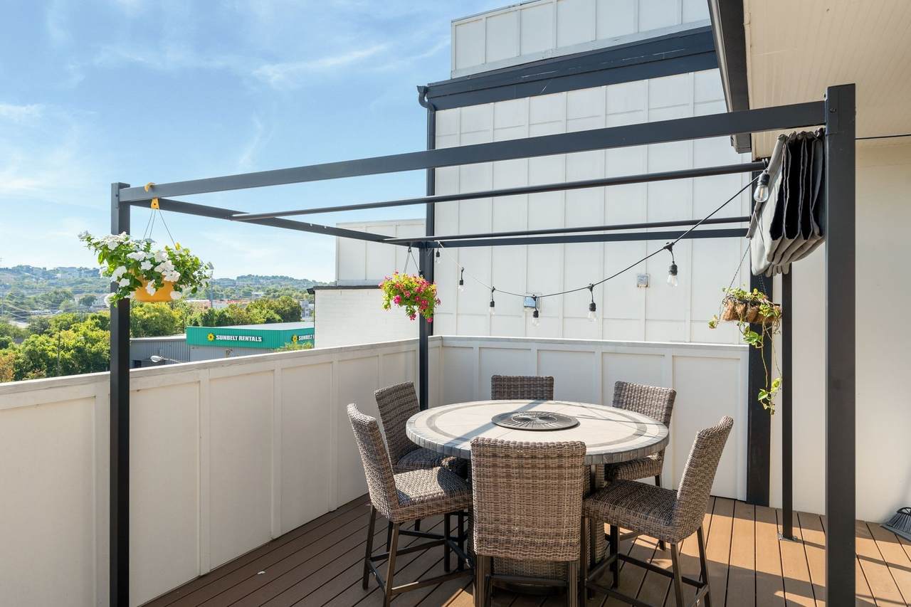 4405 Kentucky Ave - Photo 1