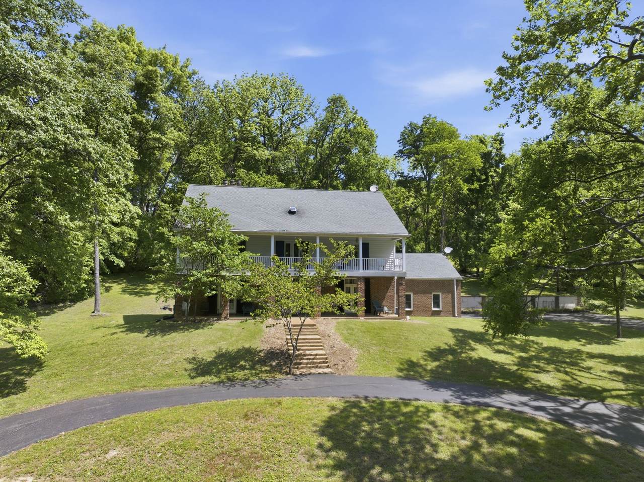 https://bt-photos.global.ssl.fastly.net/nashville/1280_boomver_1_RTC3190116-1.jpg