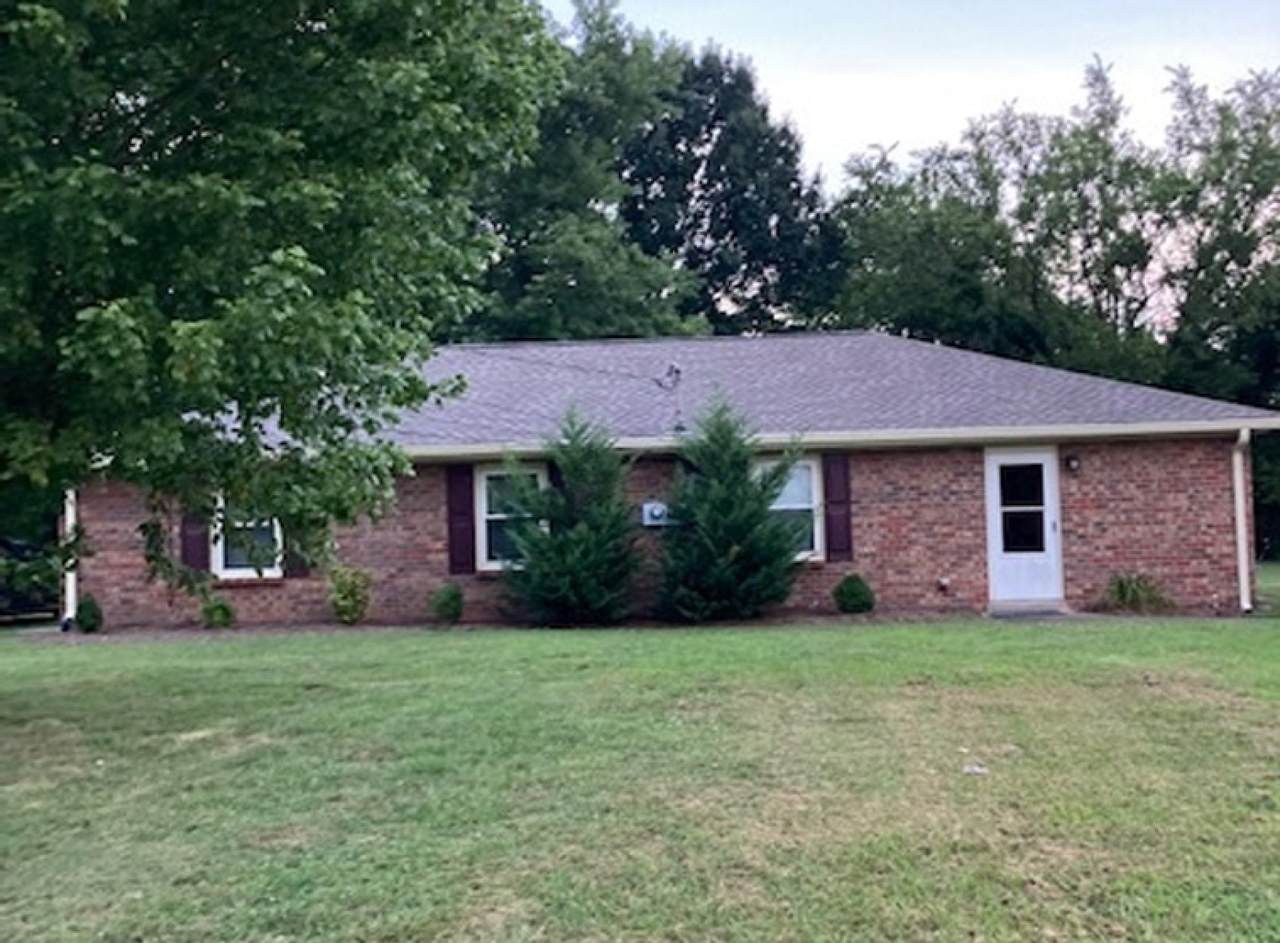 735 Trail Dr - Photo 1