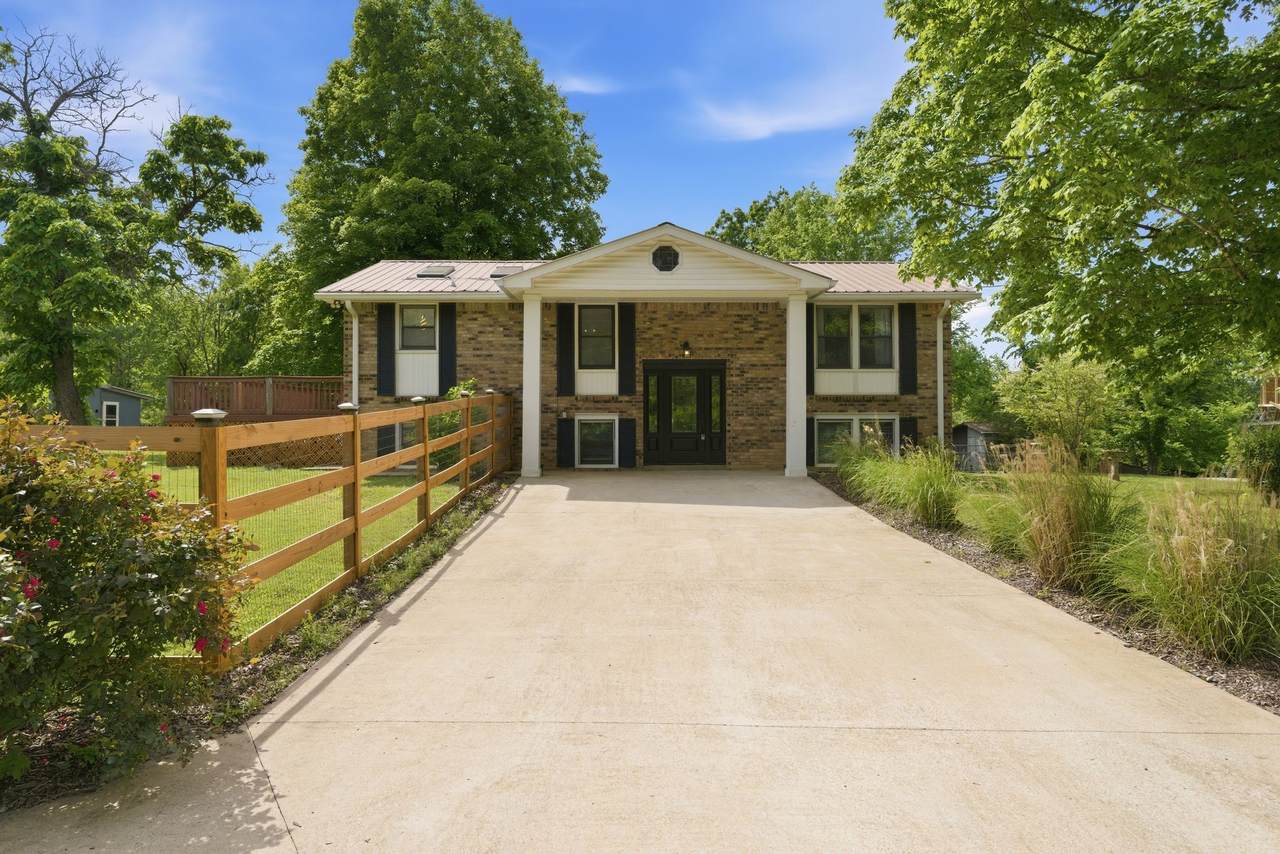 10143 Black St - Photo 1