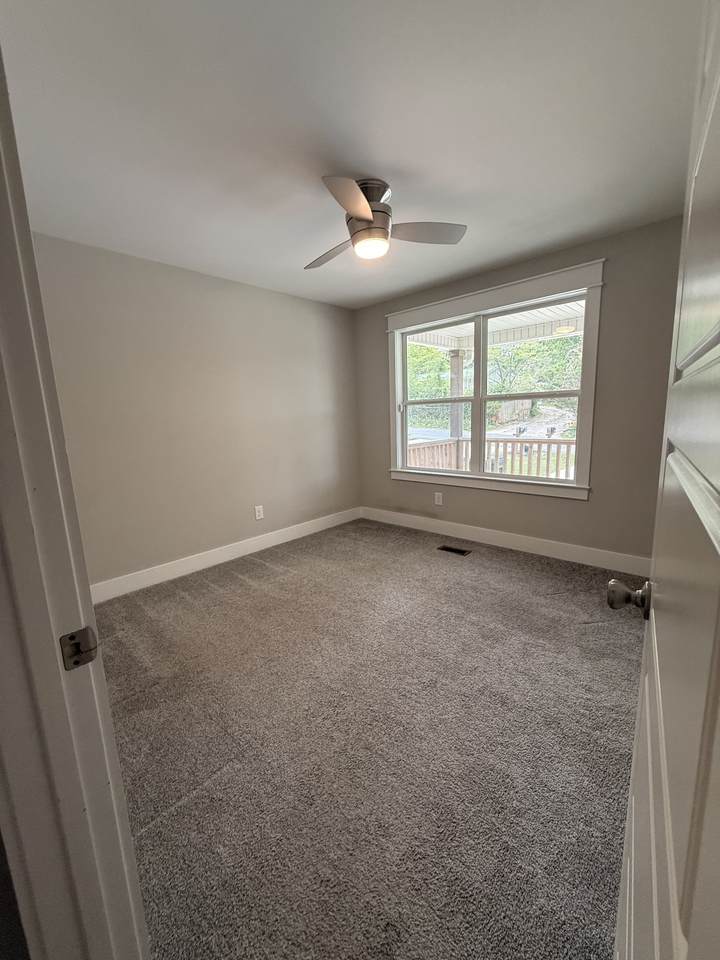 https://bt-photos.global.ssl.fastly.net/nashville/1280_boomver_1_RTC3190785-1.jpg