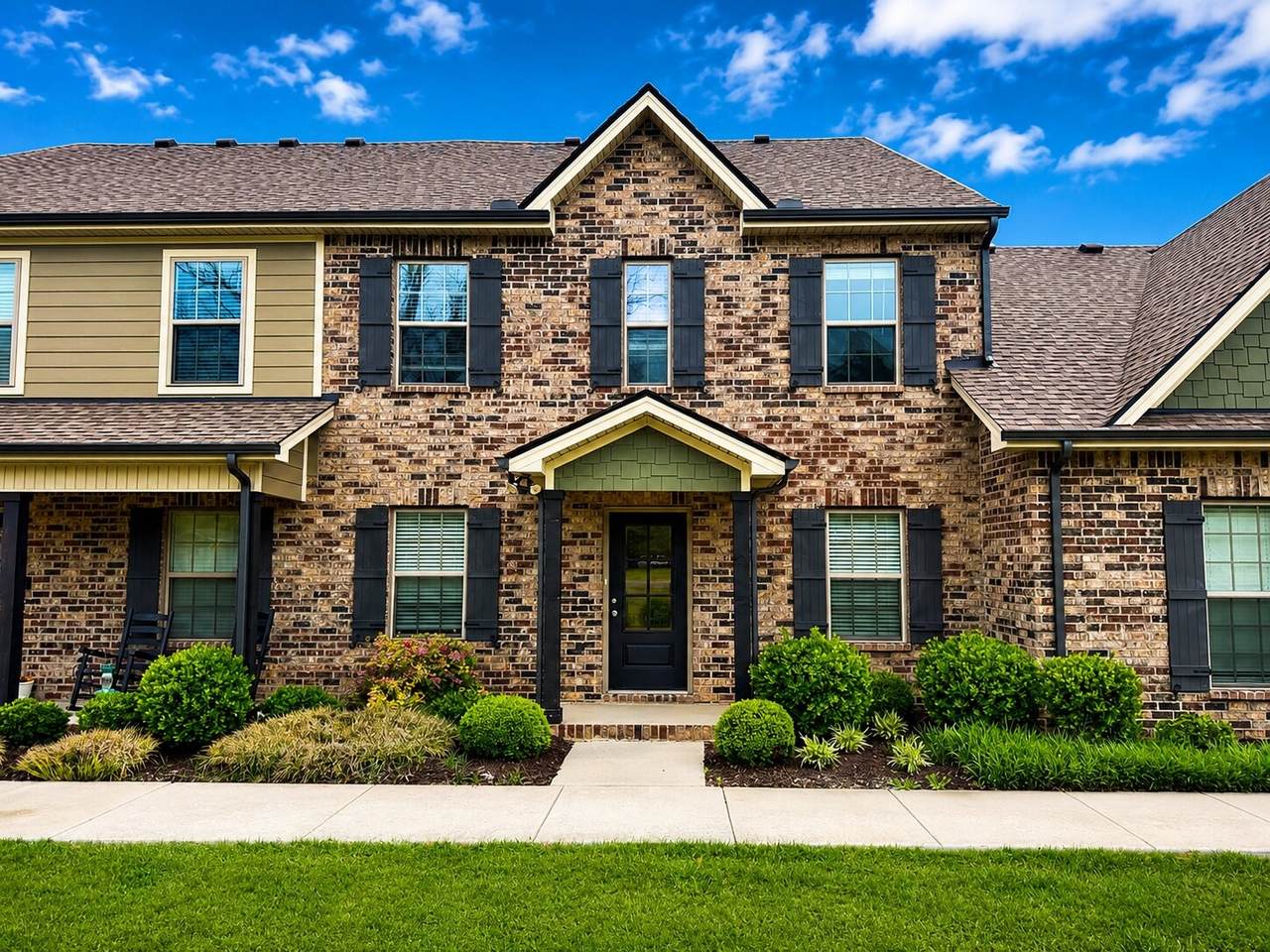 5628 Maples Retreat Drive - Photo 1