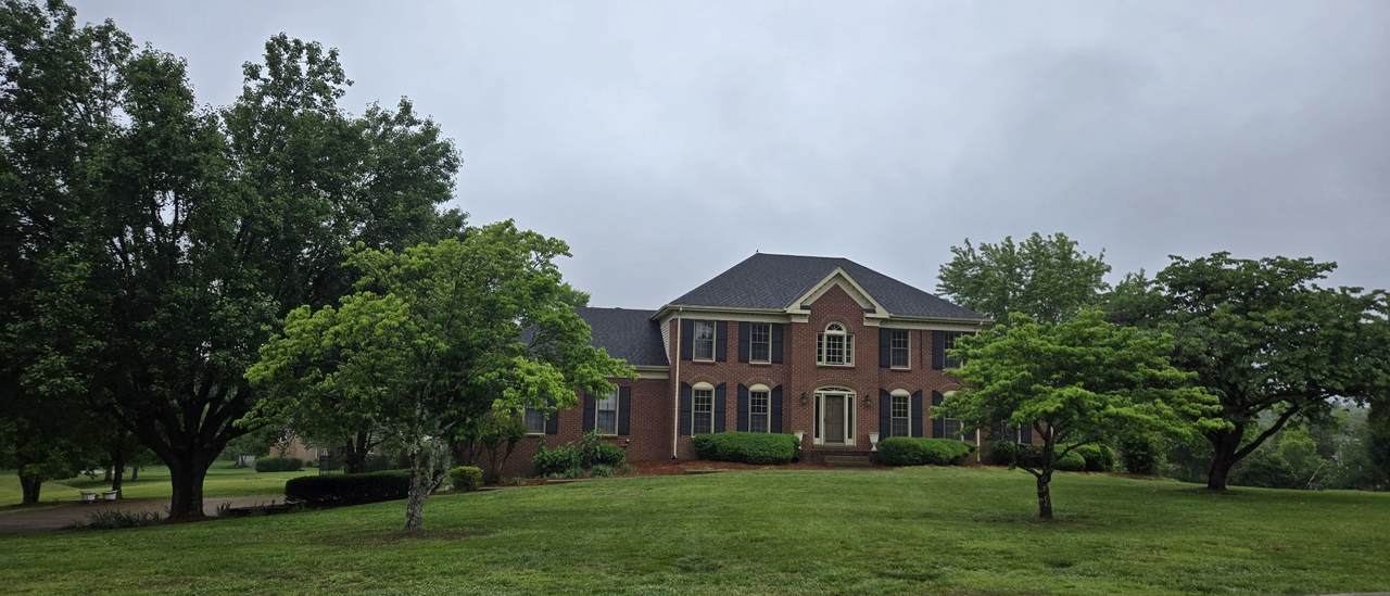 9240 Foxboro Dr - Photo 1