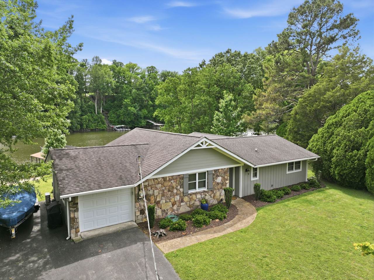 https://bt-photos.global.ssl.fastly.net/nashville/1280_boomver_1_RTC3191318-1.jpg