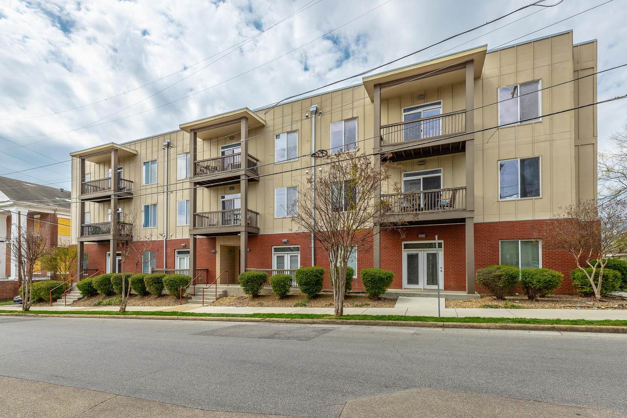 863 Flynn Street - Photo 1