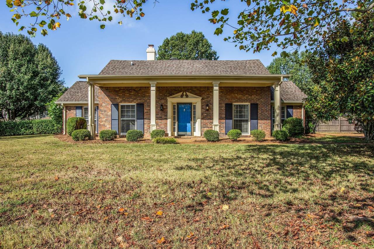 1501 Blue Springs Rd - Photo 1