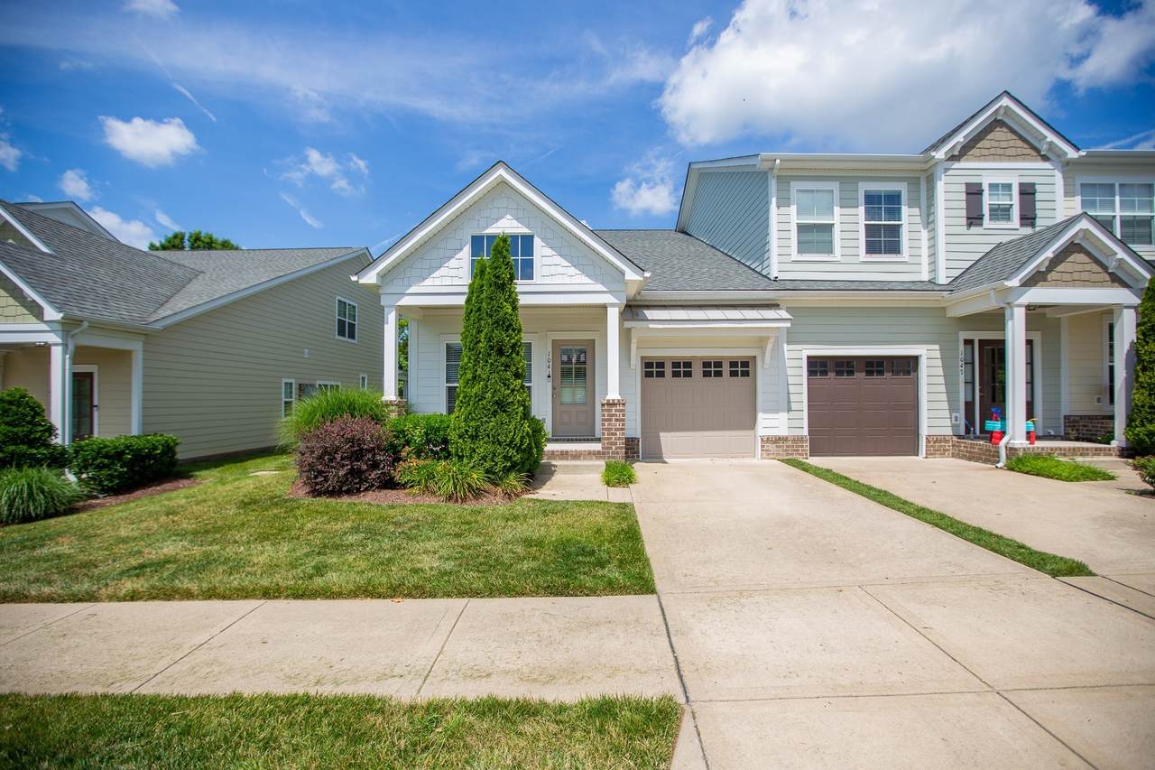 1041 Honey Bush Cir - Photo 1