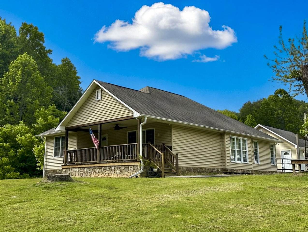 2397 Lower Rinehart Rd - Photo 1