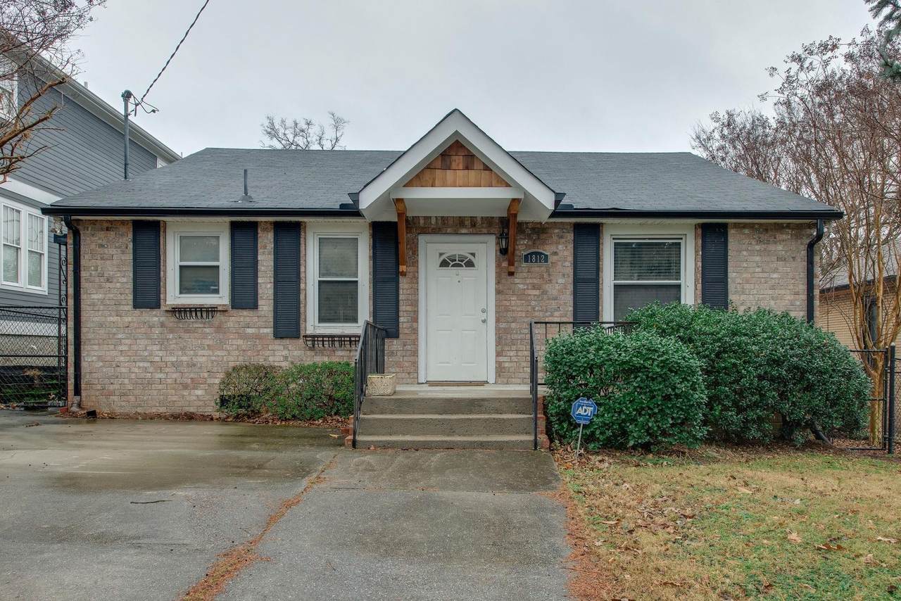 1812 Hillside Ave - Photo 1