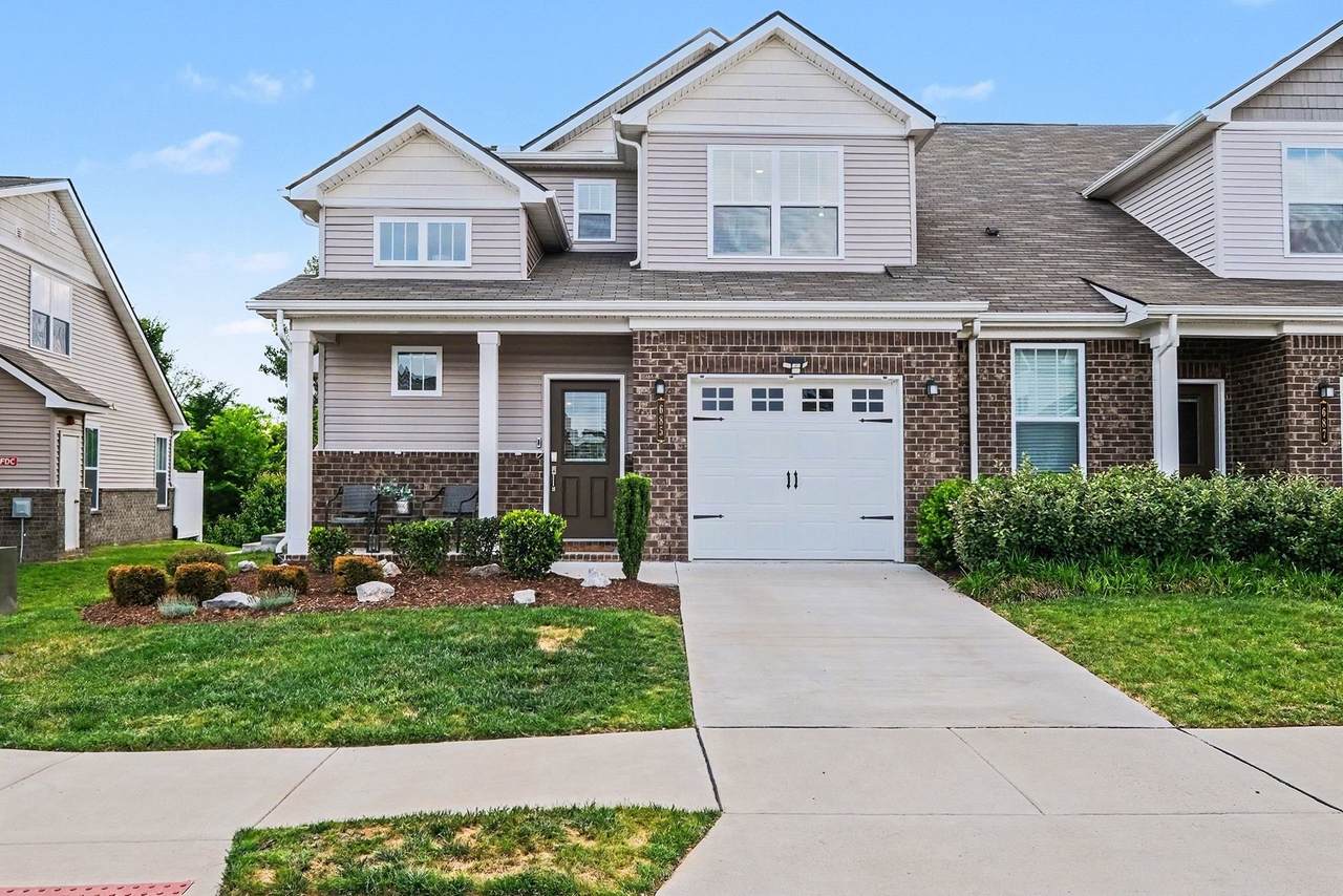 685 Birdie Dr - Photo 1
