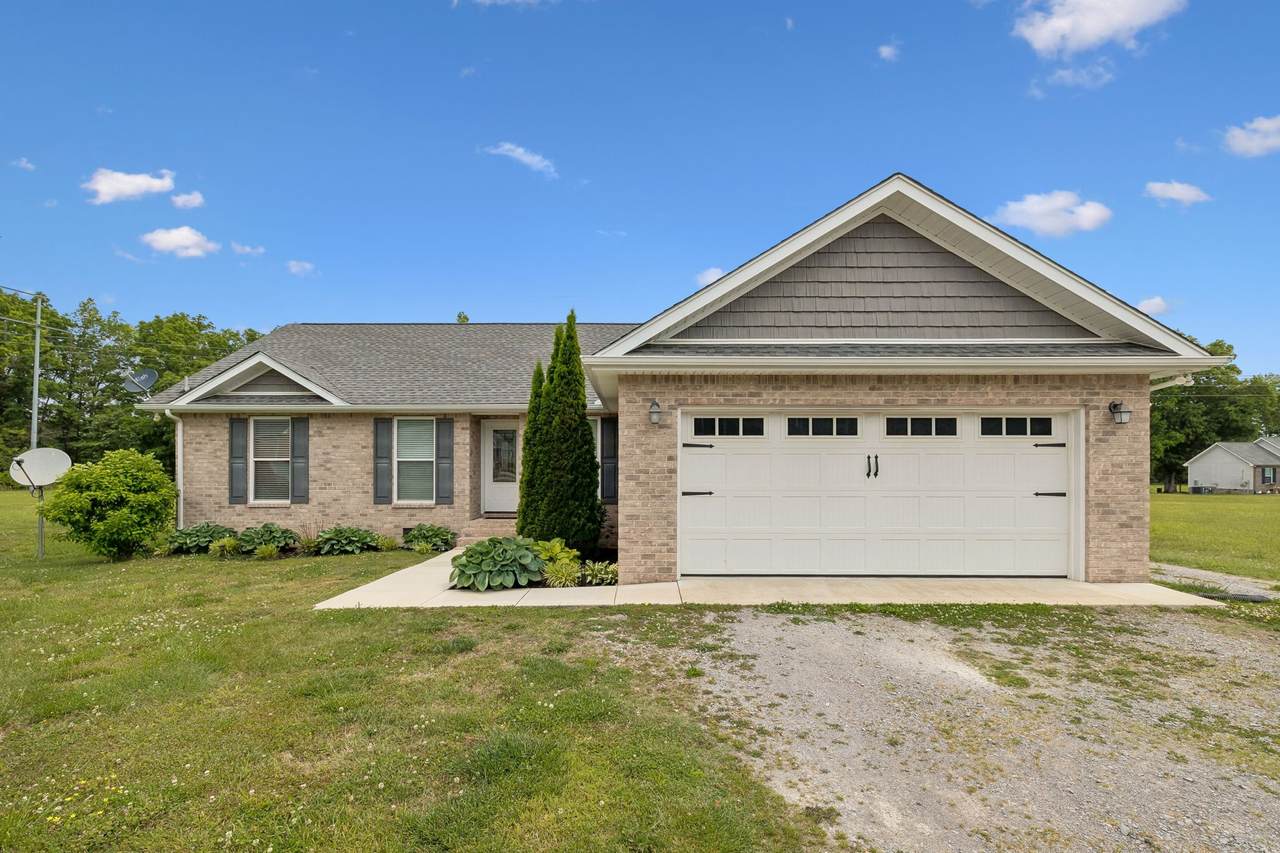 540 Green Meadow Dr - Photo 1