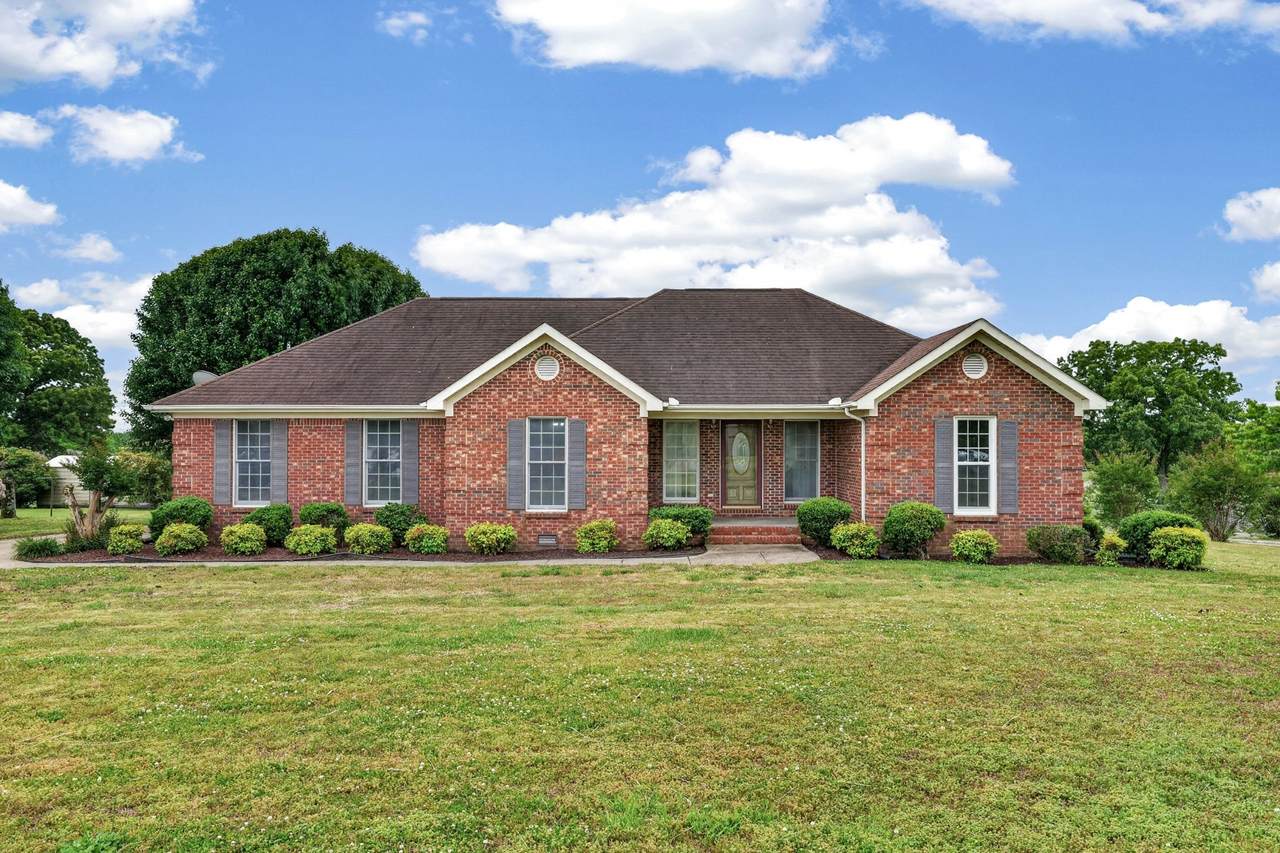 31 Eastridge Rd - Photo 1