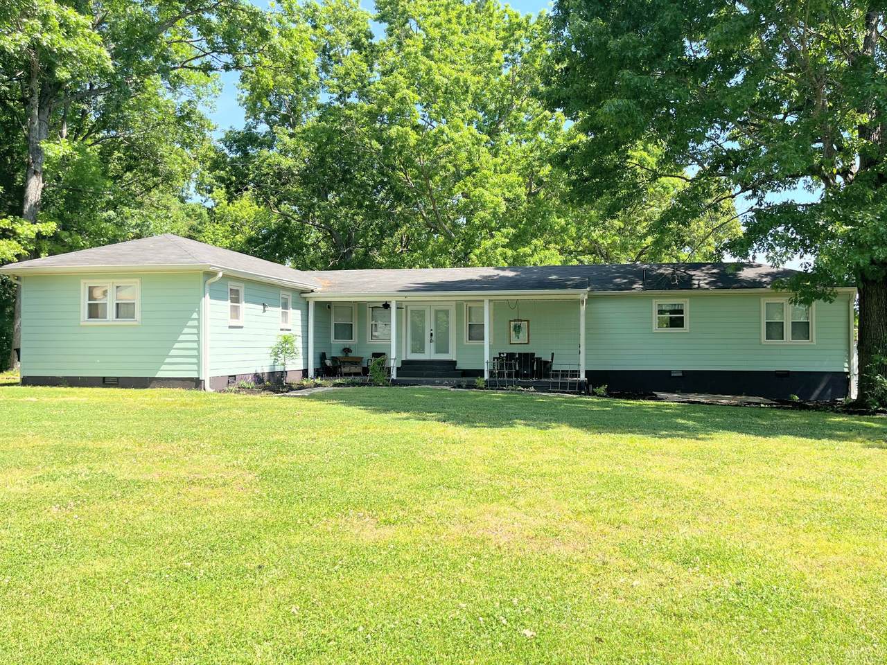 1005 Boyd St - Photo 1