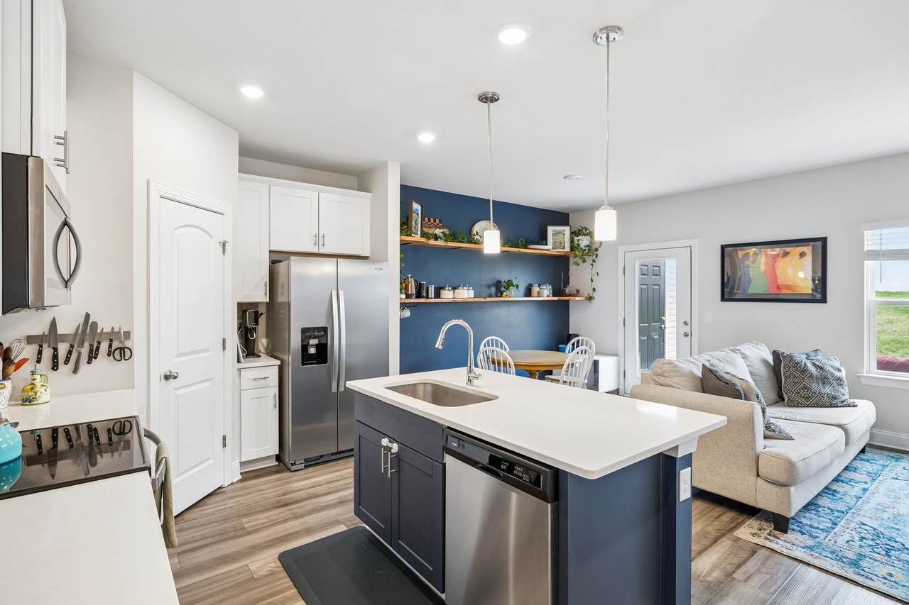 4508 Skywood Ln - Photo 1