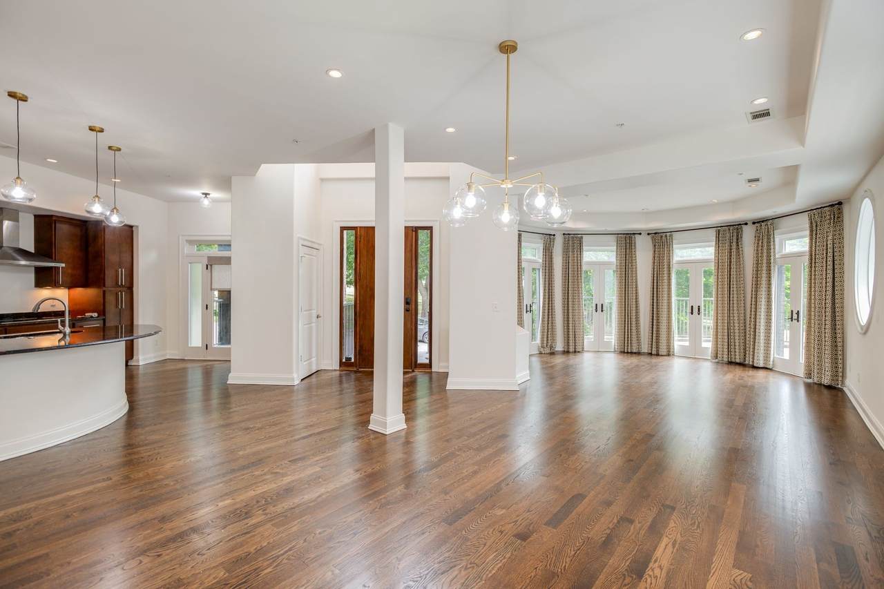 2905 Parthenon Ave - Photo 1