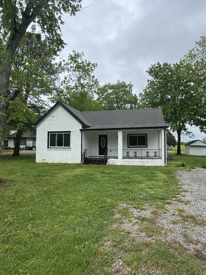 6263 Nashville Hwy - Photo 1