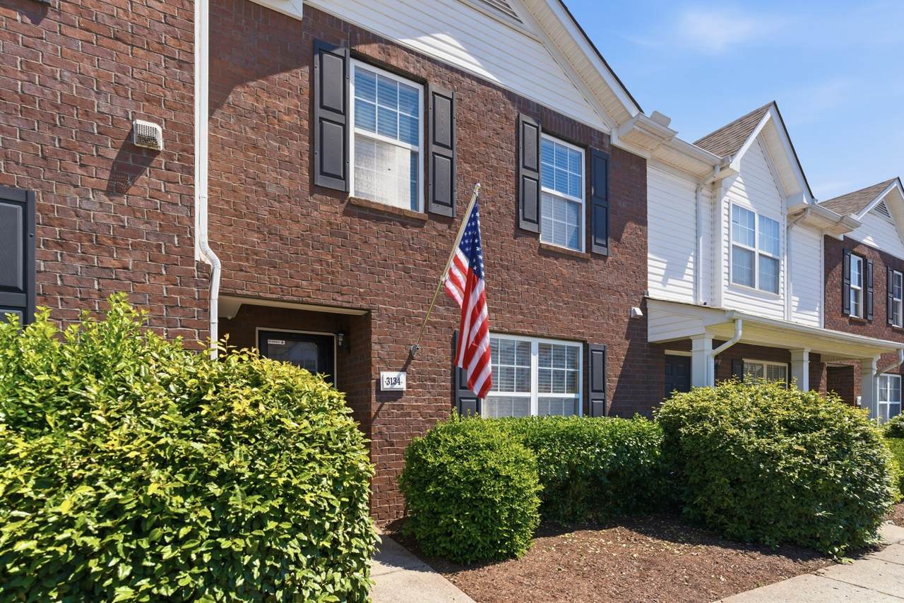 3134 George Buchanan Dr - Photo 1