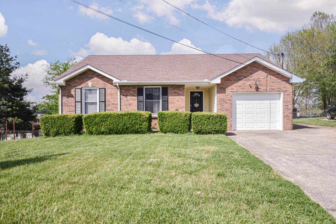 204 Windmeade Circle - Photo 1