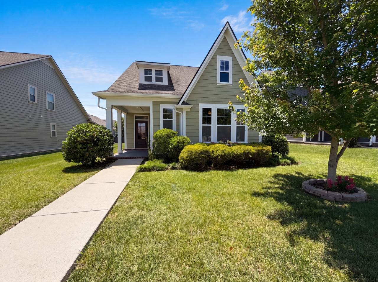 766 Ewell Farm Dr - Photo 1