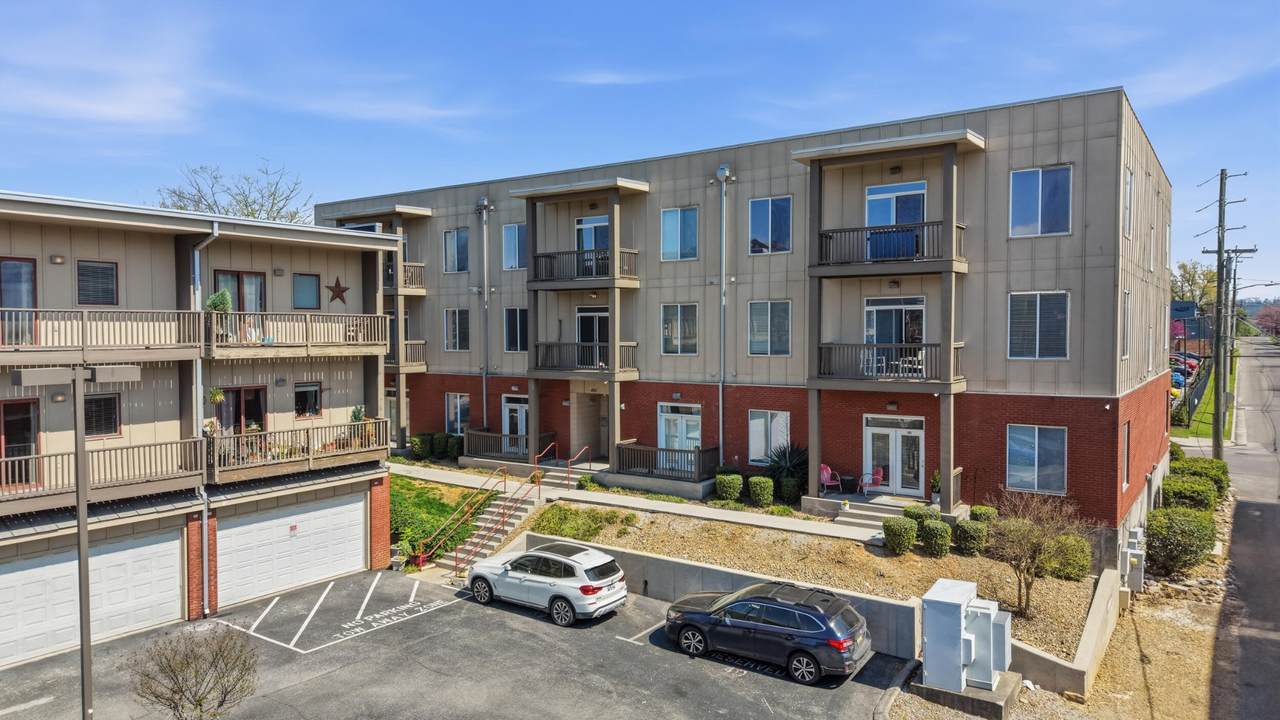 863 Flynn Street - Photo 1