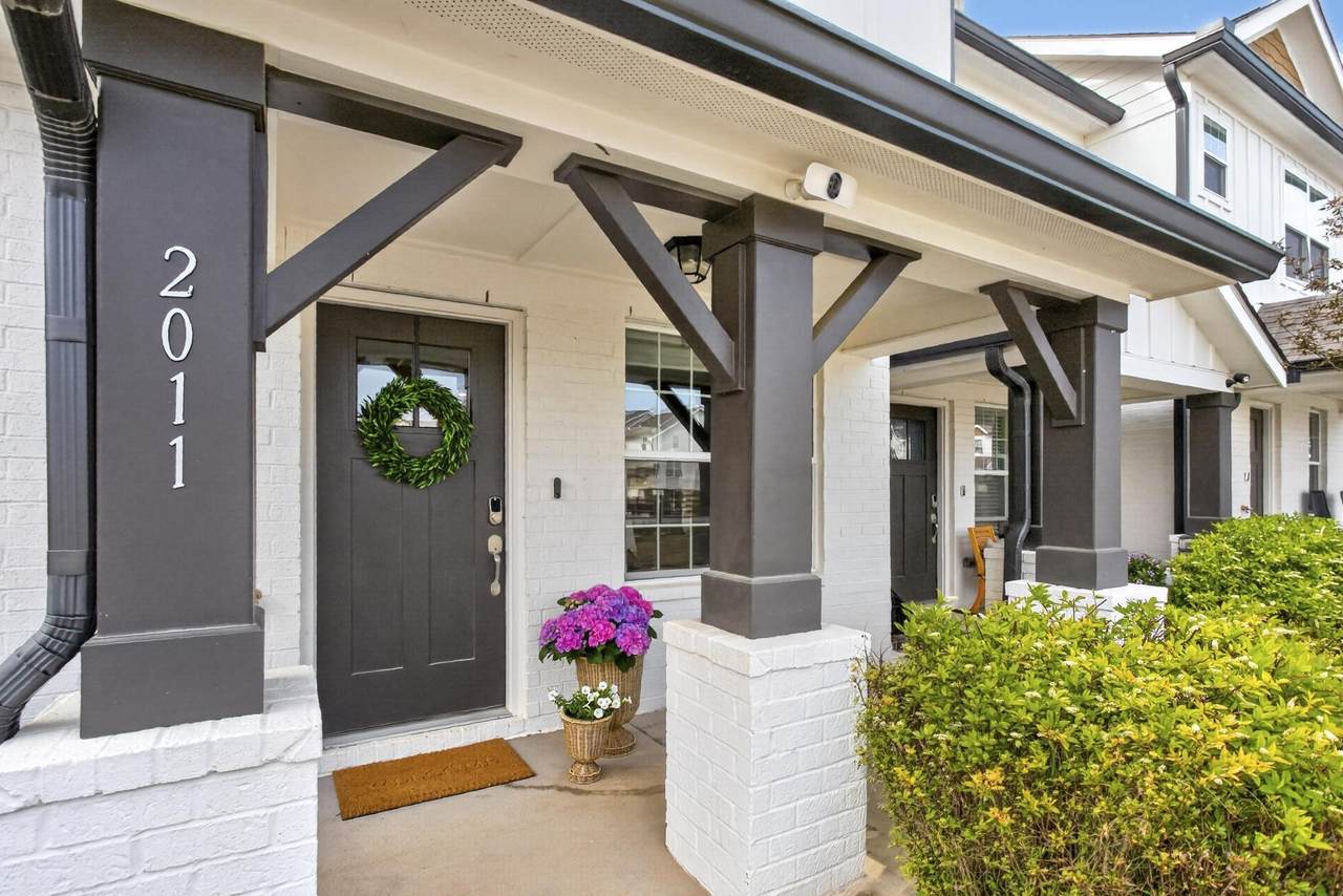 2011 Axis Ave - Photo 1