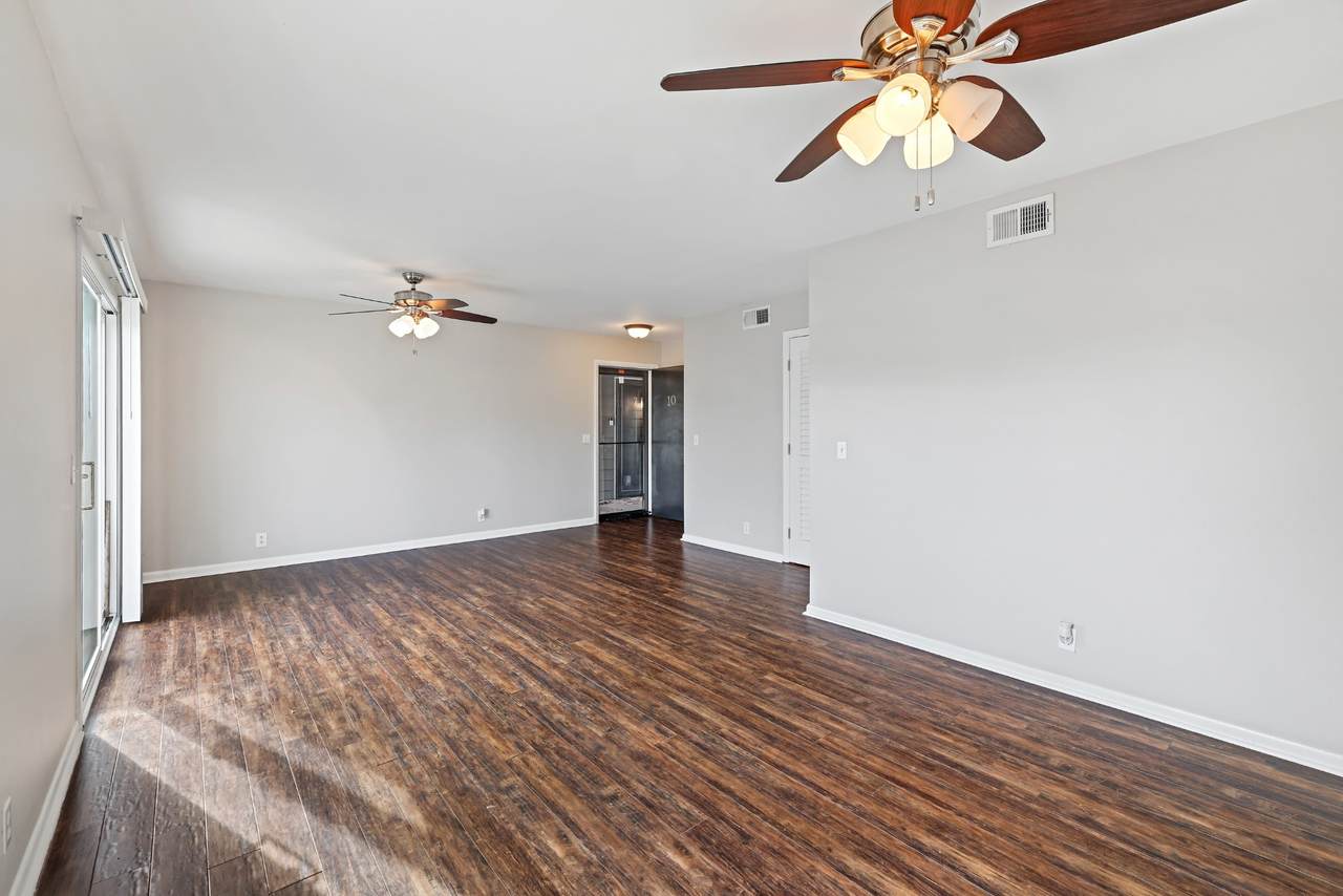 https://bt-photos.global.ssl.fastly.net/nashville/1280_boomver_1_RTC3207875-1.jpg