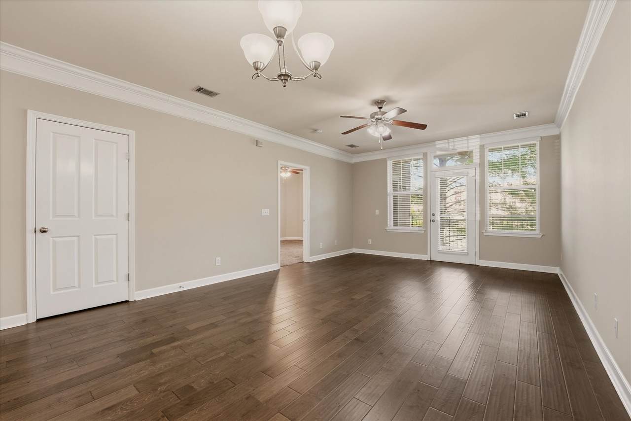 2310 Elliott Ave - Photo 1